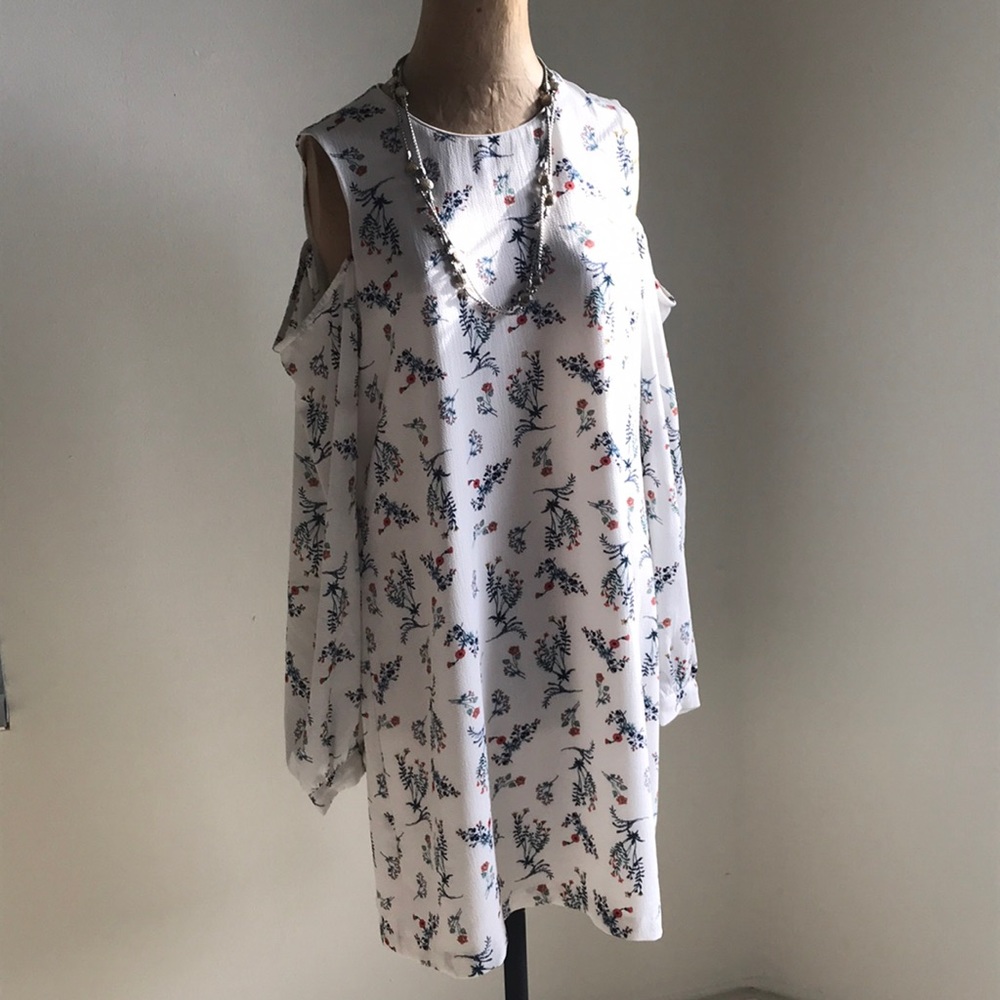 WAYF where are you from cold shoulder floral dress